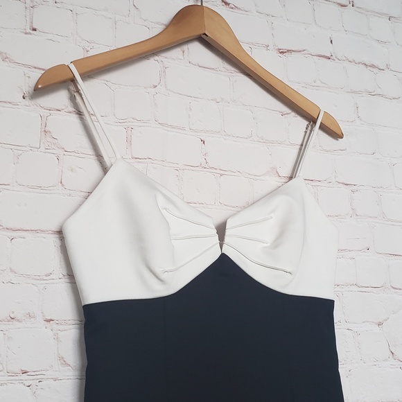 Black Halo dress - Picture 2 of 7